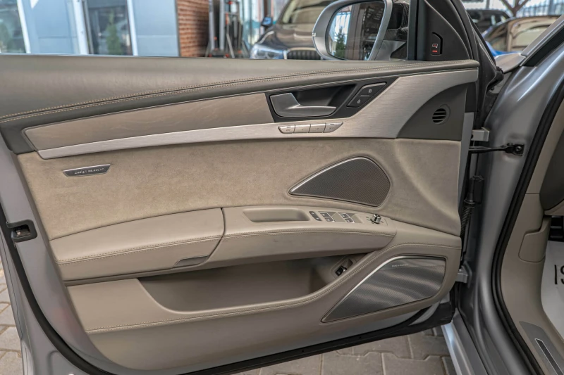 Audi S8 Plus/MAGNO/Design Selection/Керамика/HuD/Обдухване, снимка 8 - Автомобили и джипове - 51478560