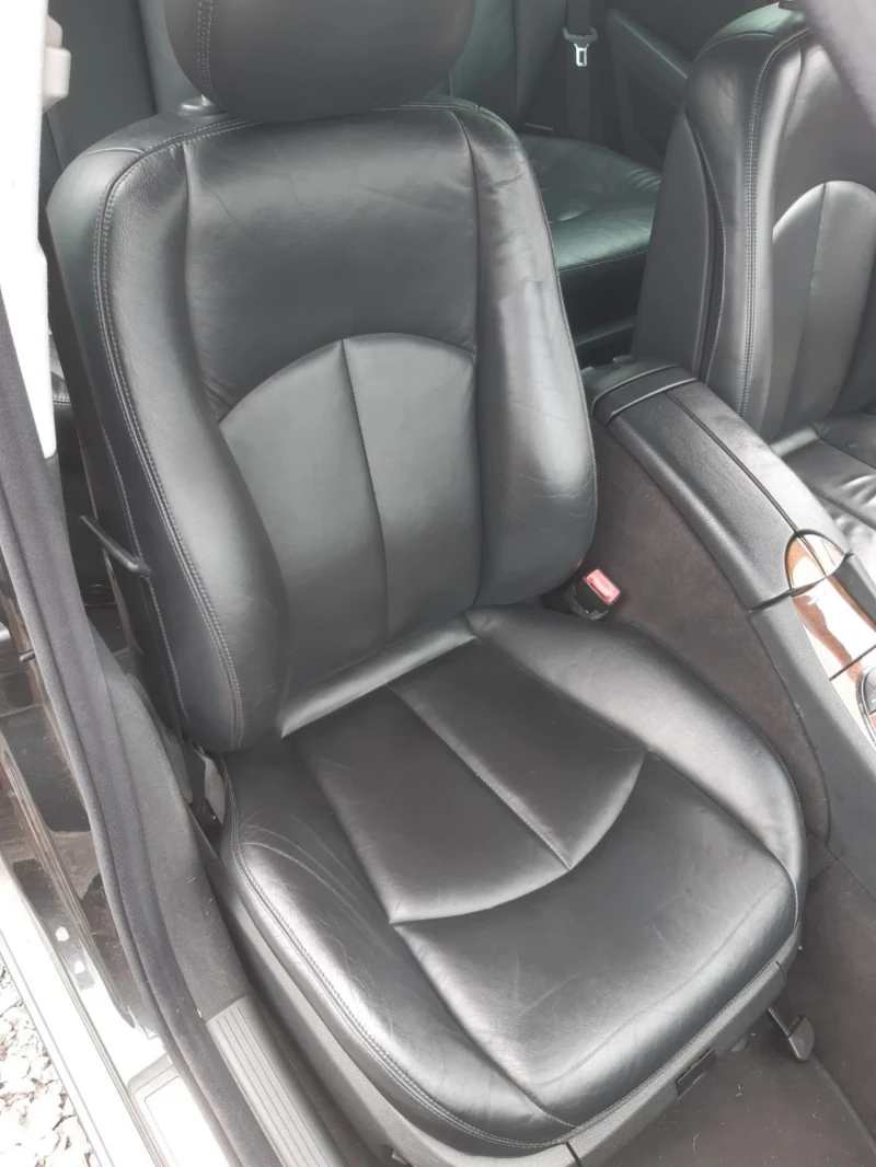 Mercedes-Benz E 220 CDI, снимка 17 - Автомобили и джипове - 51805634