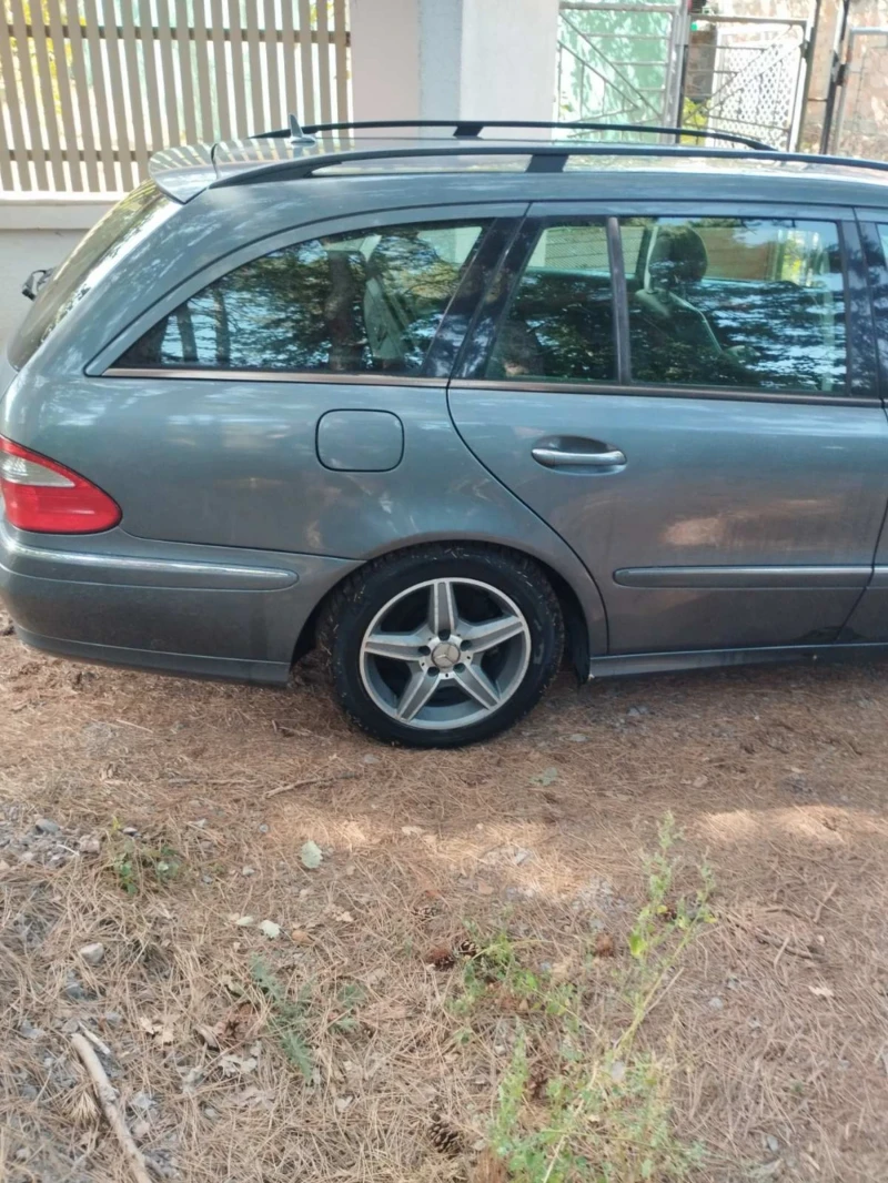 Mercedes-Benz E 220 CDI, снимка 6 - Автомобили и джипове - 51805634