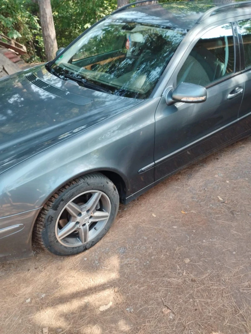 Mercedes-Benz E 220 CDI, снимка 5 - Автомобили и джипове - 51805634