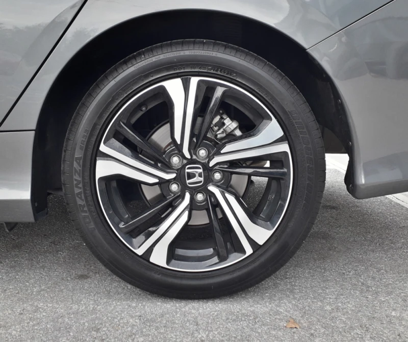 Honda Civic 1.6 i-DTEC Elegane MT, снимка 16 - Автомобили и джипове - 52375812