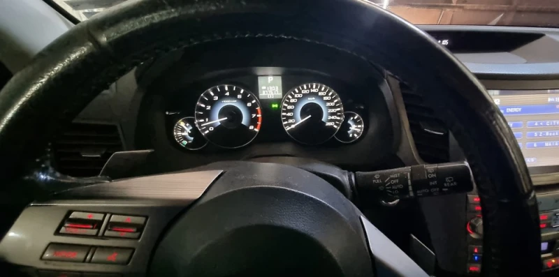 Subaru Outback, снимка 13 - Автомобили и джипове - 53246105