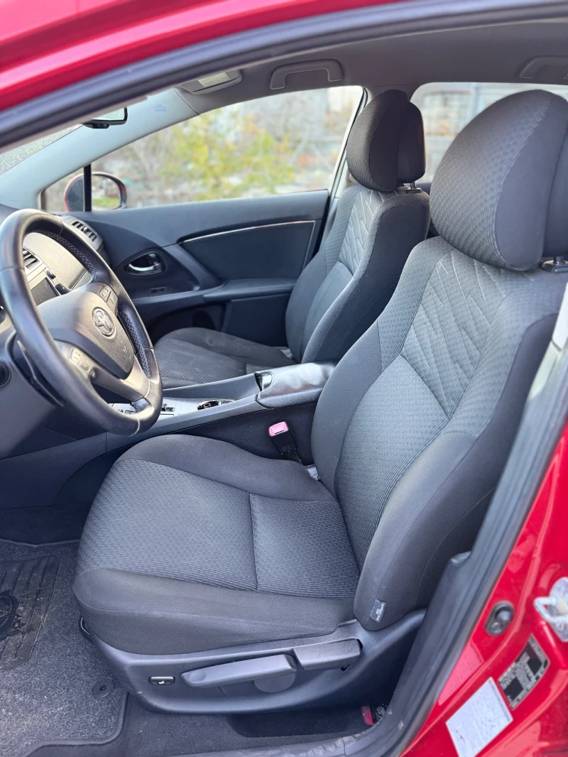 Toyota Avensis 2.0 Автоматик Навигация Климатроник 166000км, снимка 10 - Автомобили и джипове - 53526685