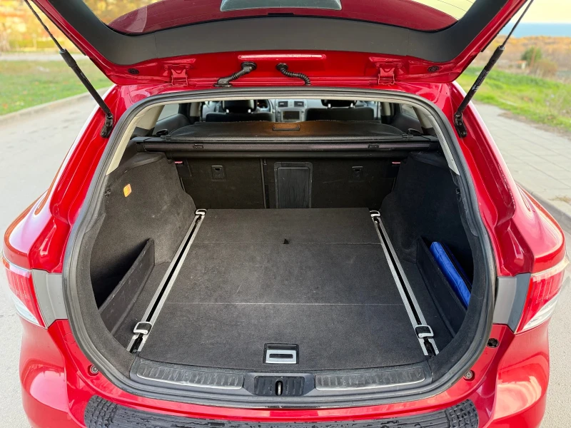 Toyota Avensis 2.0 Автоматик Навигация Климатроник 166000км, снимка 16 - Автомобили и джипове - 53526685