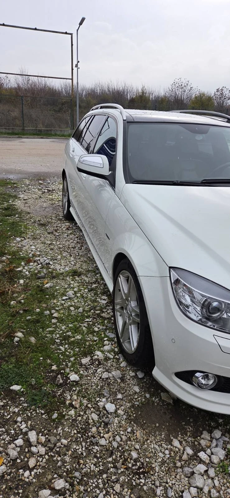 Mercedes-Benz C 320, снимка 4 - Автомобили и джипове - 52850139