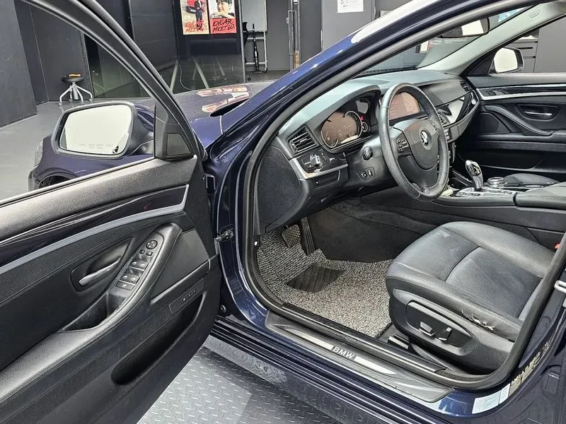 BMW 520 xDrive, снимка 10 - Автомобили и джипове - 53705788