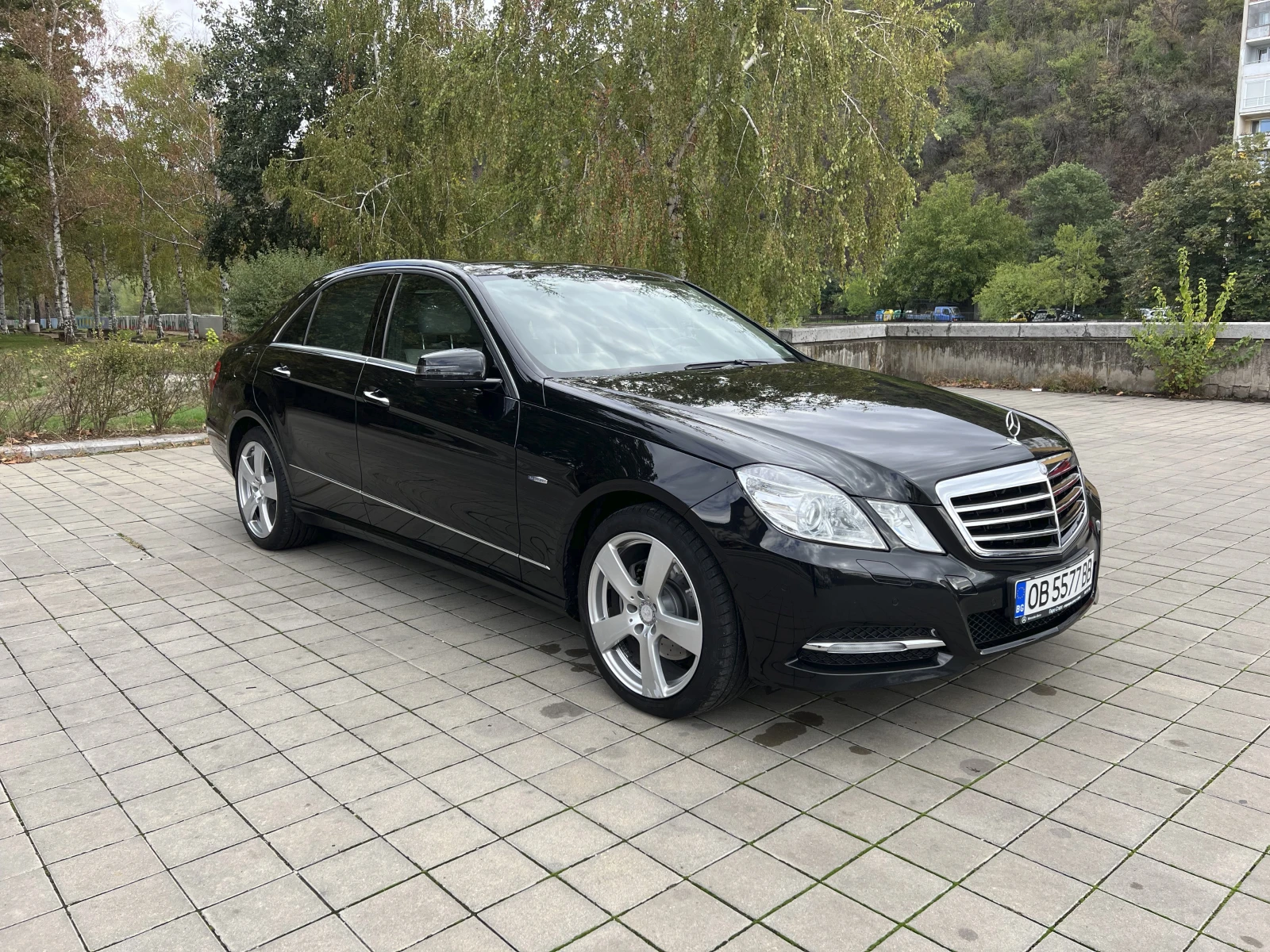 Mercedes-Benz E 350  - изображение 3