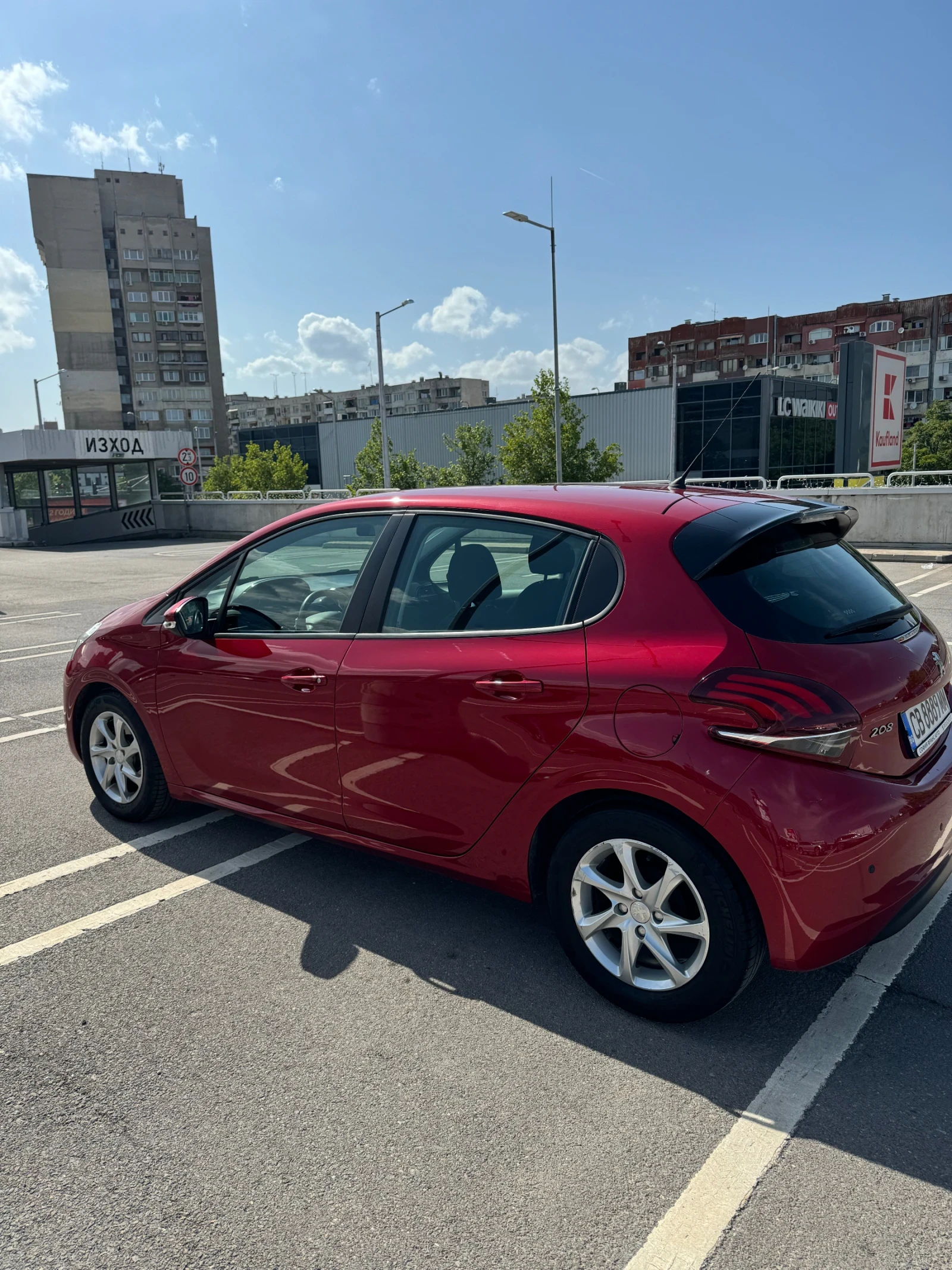 Peugeot 208 1.2  - изображение 6