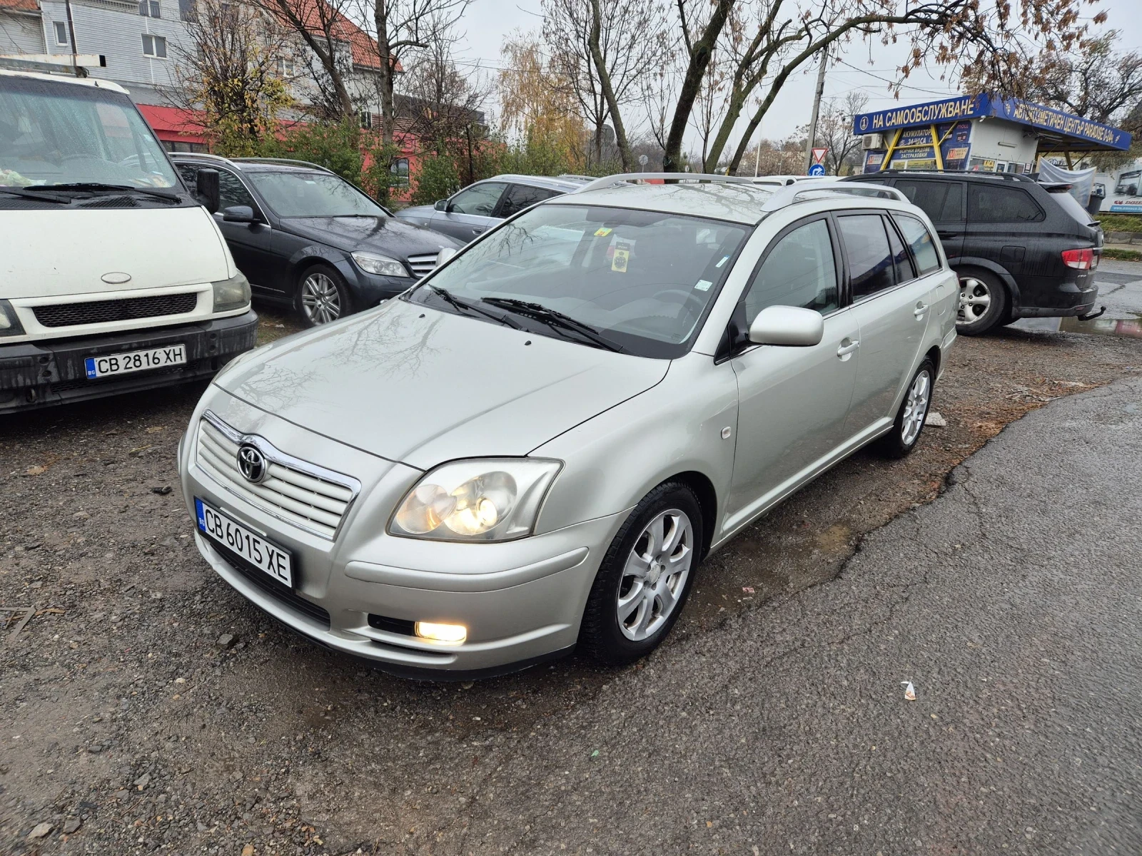 Toyota Avensis 2.4i* AVTOMAT* KLIMA* TOP* регистриран*  - изображение 2