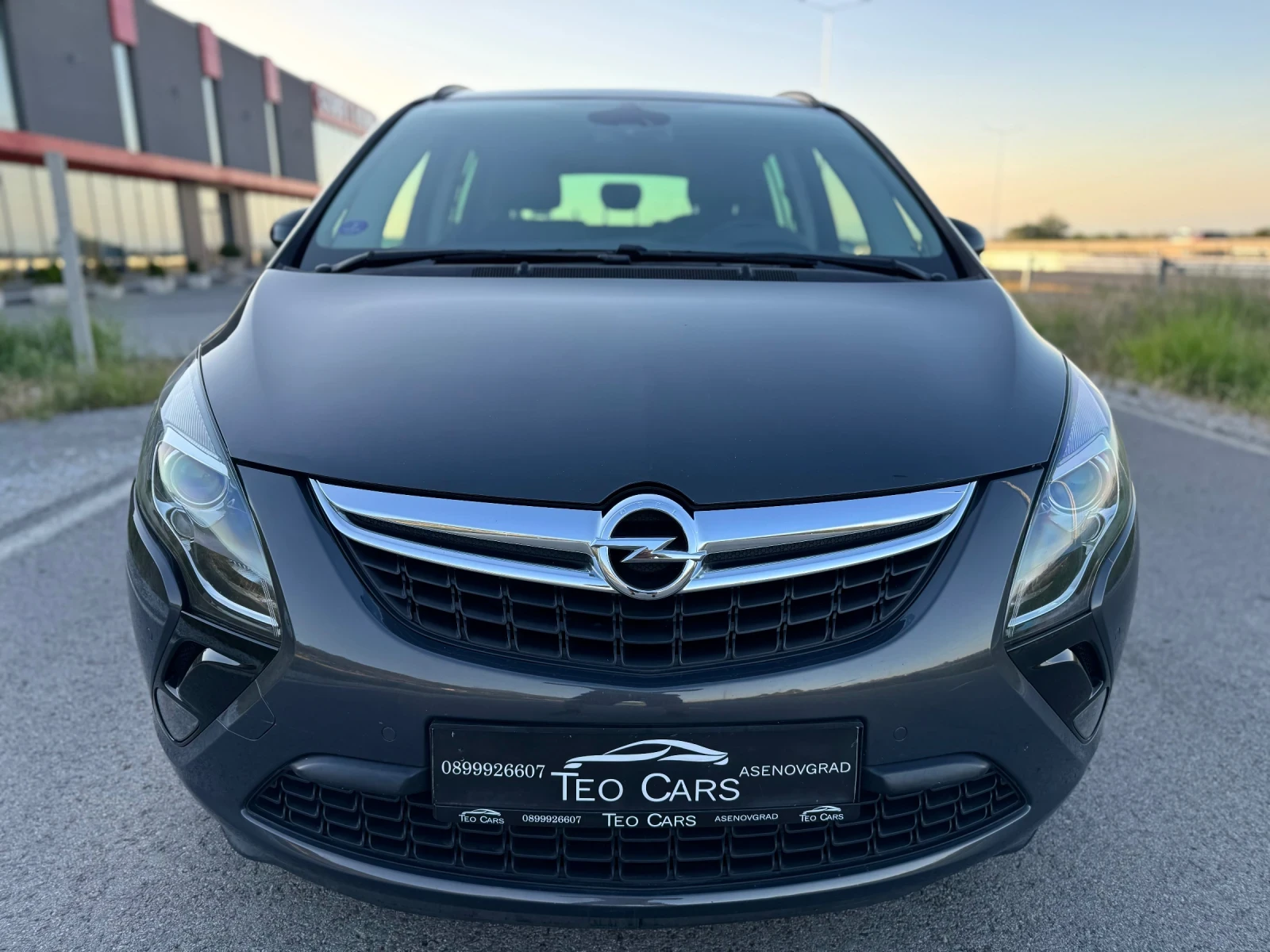 Opel Zafira Tourer 1.4 TURBO / ACTIV / 6+ 1 / PODGREV  - изображение 2