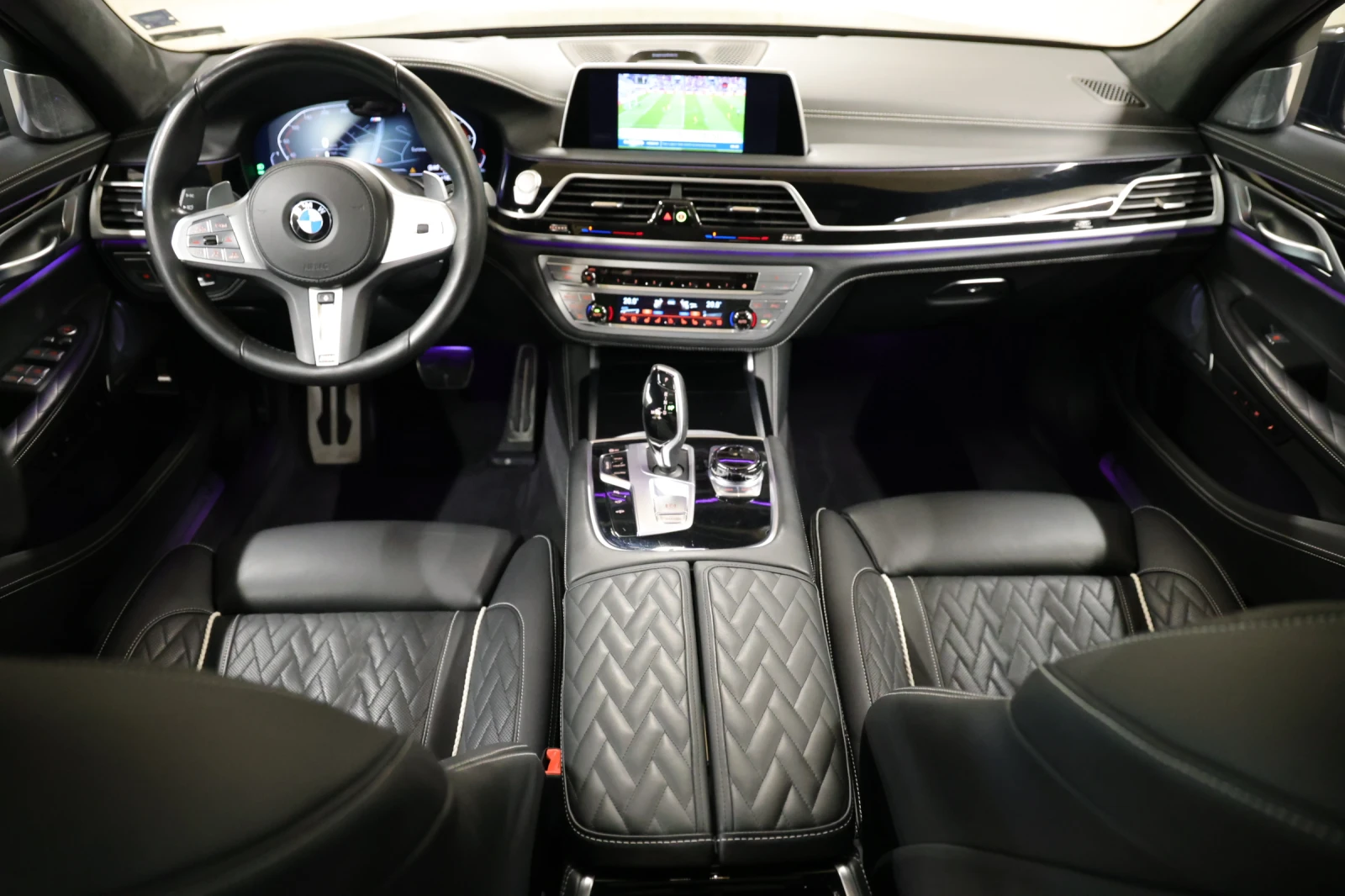 BMW 750 Long xDrive M-Paket 3xTV Exclusive-Individual - изображение 8