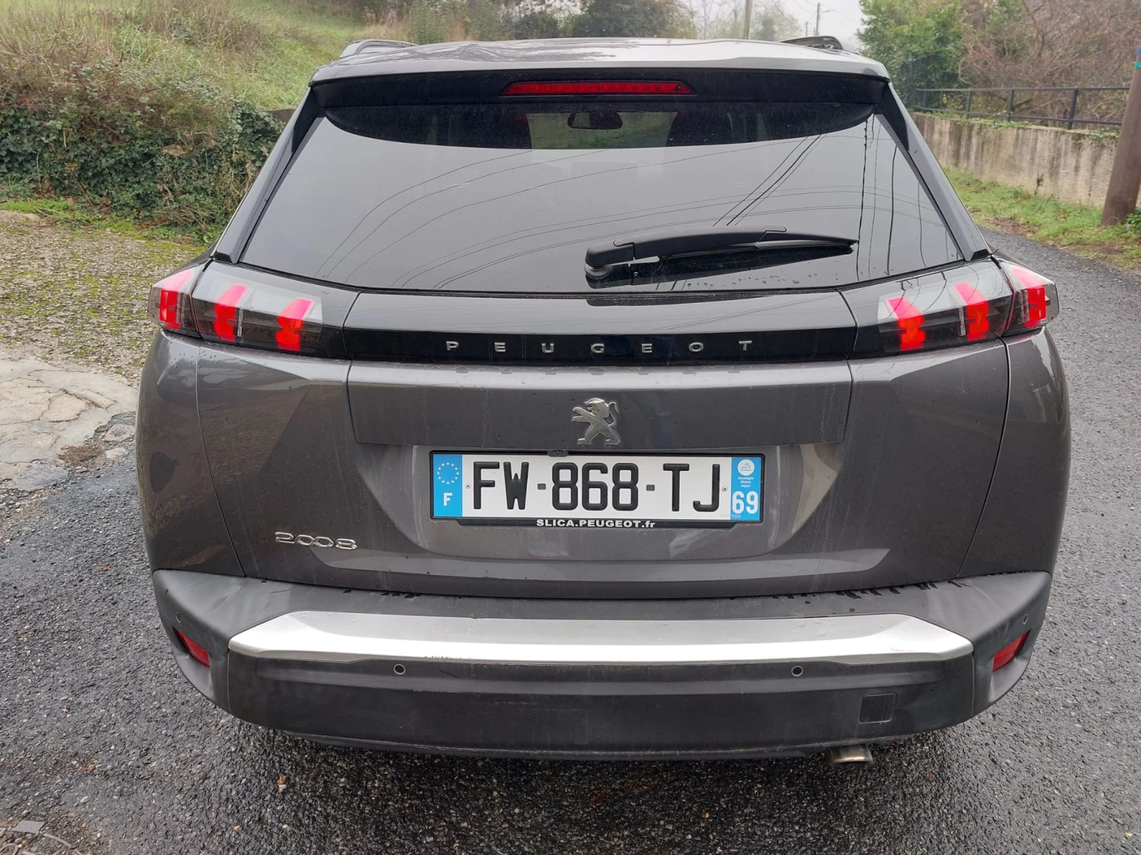 Peugeot 2008 1.5 BLUE HDI 131 kc. EAT8 - изображение 6
