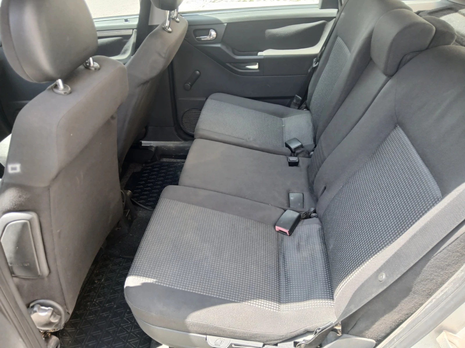Opel Meriva 1.6, снимка 7 - Автомобили и джипове - 54498573