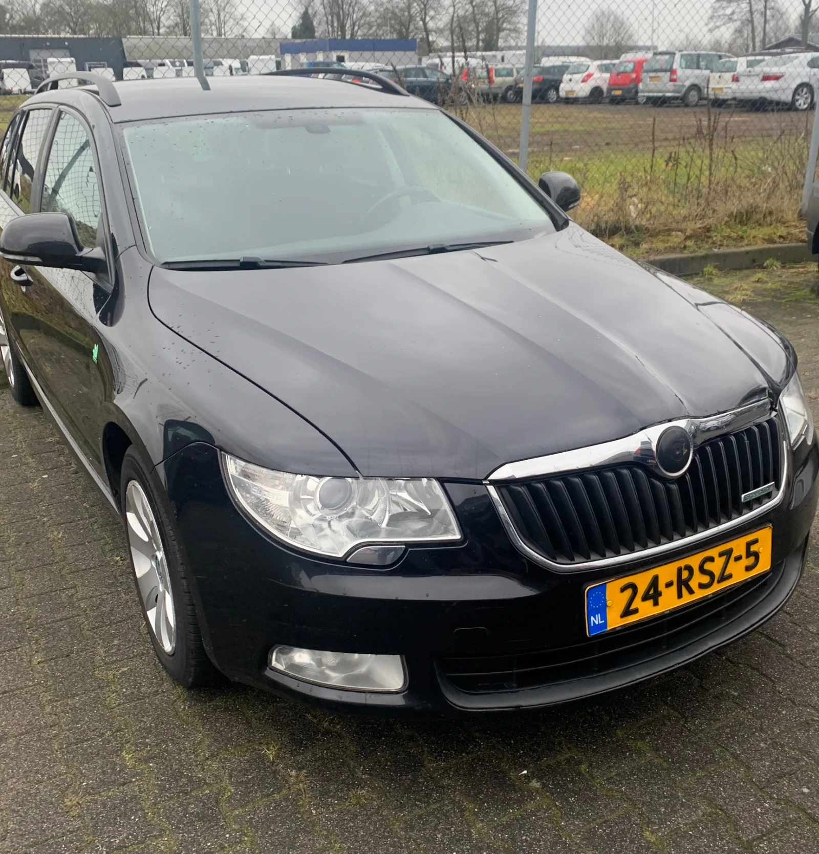 Skoda Superb 1.6 diesel  - изображение 4