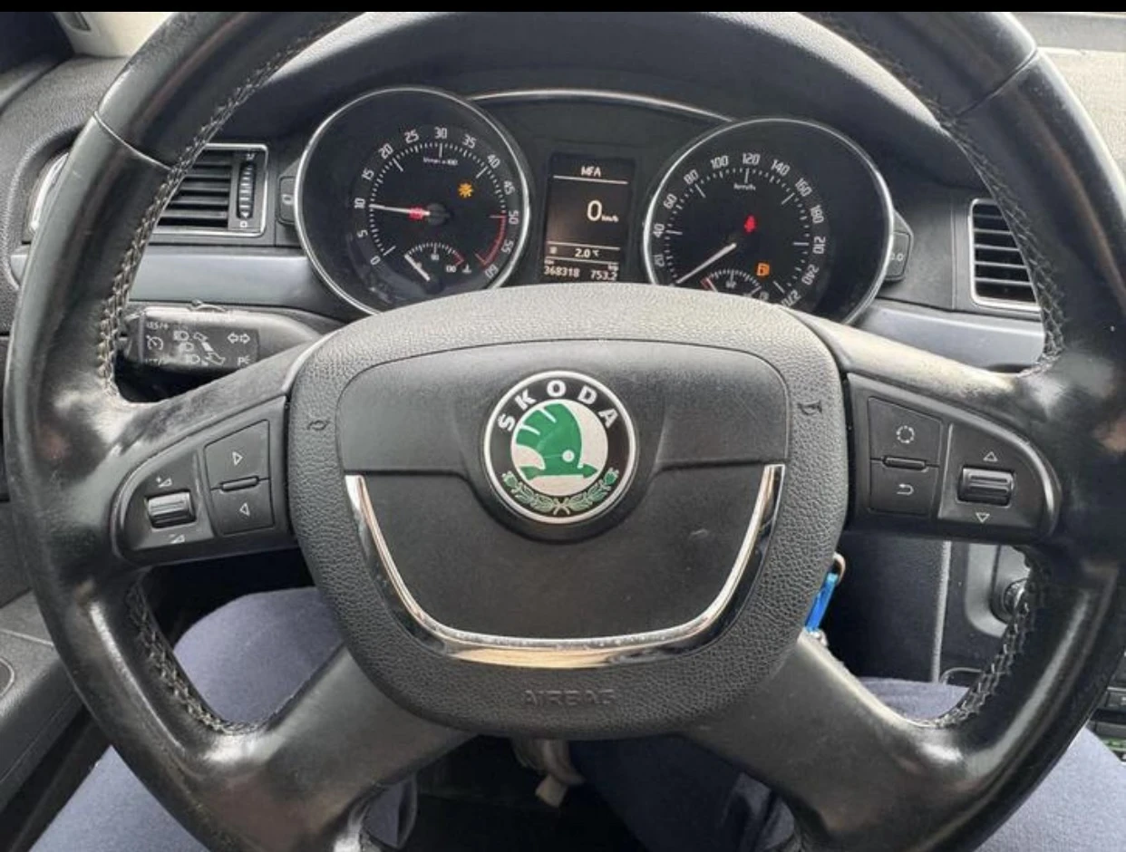 Skoda Superb 1.6 diesel  - изображение 10