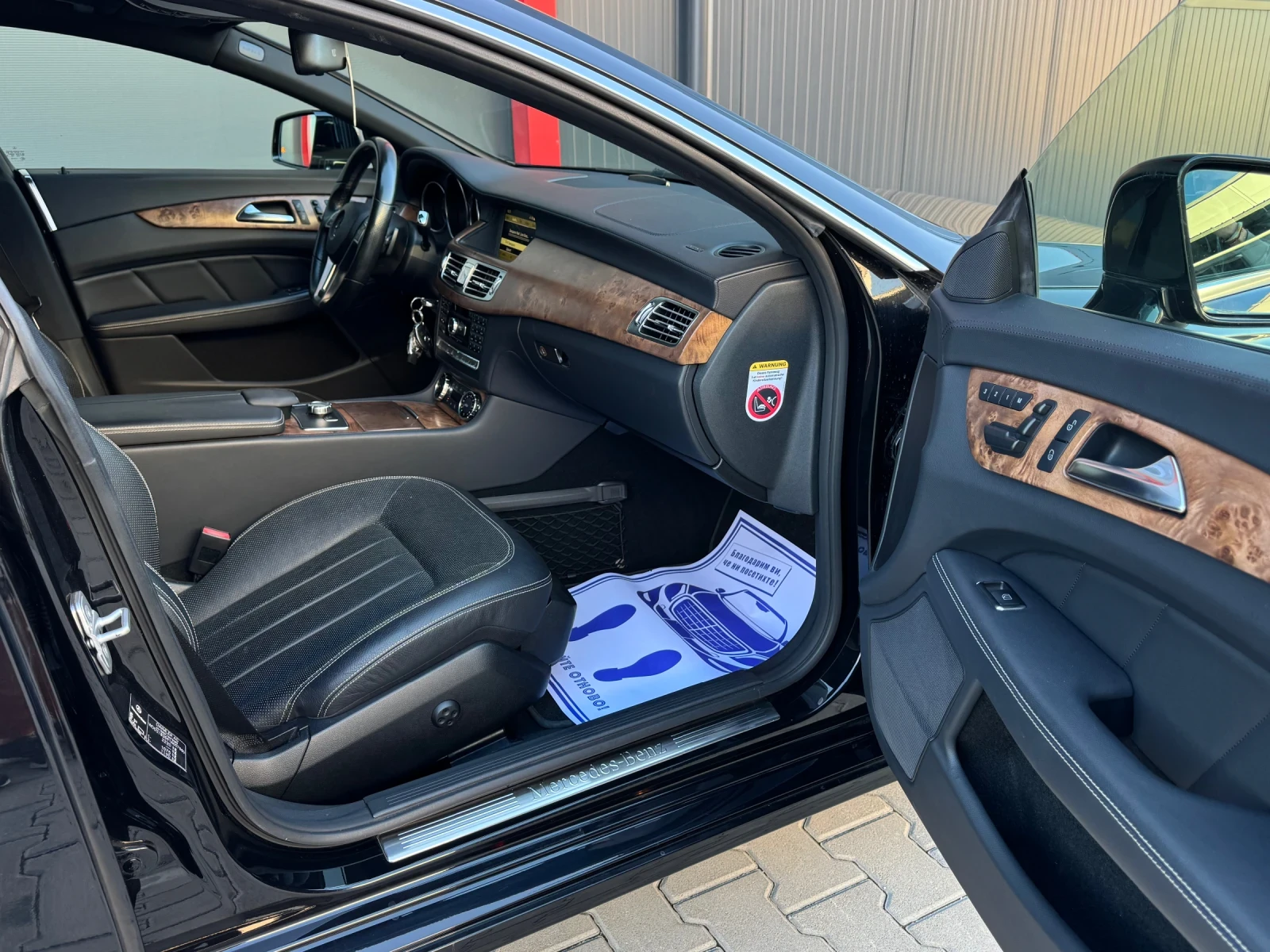 Mercedes-Benz CLS 350 i V6/AMG/Coupe/FULL/ШВЕЙЦАРИЯ!!!, снимка 12 - Автомобили и джипове - 53750756