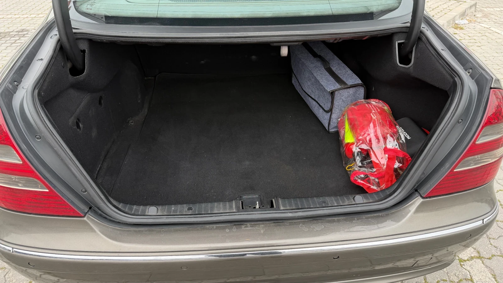 Mercedes-Benz E 280 EVO, 3.0 CDI V6, Avangarde, снимка 10 - Автомобили и джипове - 54208822