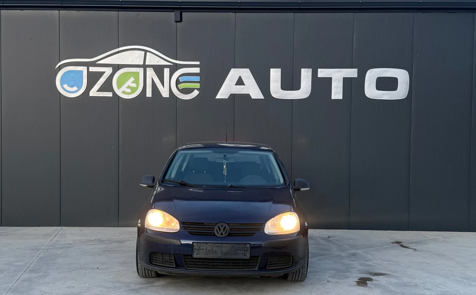 VW Golf 1.9 TDI, снимка 2 - Автомобили и джипове - 54210376