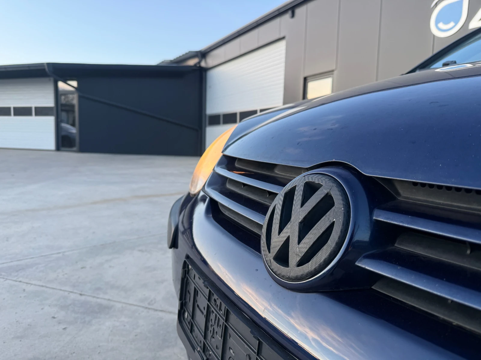 VW Golf 1.9 TDI, снимка 6 - Автомобили и джипове - 54210376