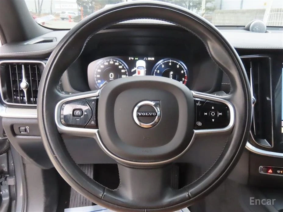 Volvo S60, снимка 9 - Автомобили и джипове - 54569125