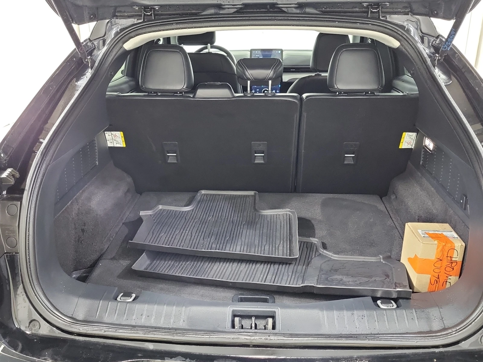 Ford Mustang Mach-E Select AWD, снимка 9 - Автомобили и джипове - 54725767