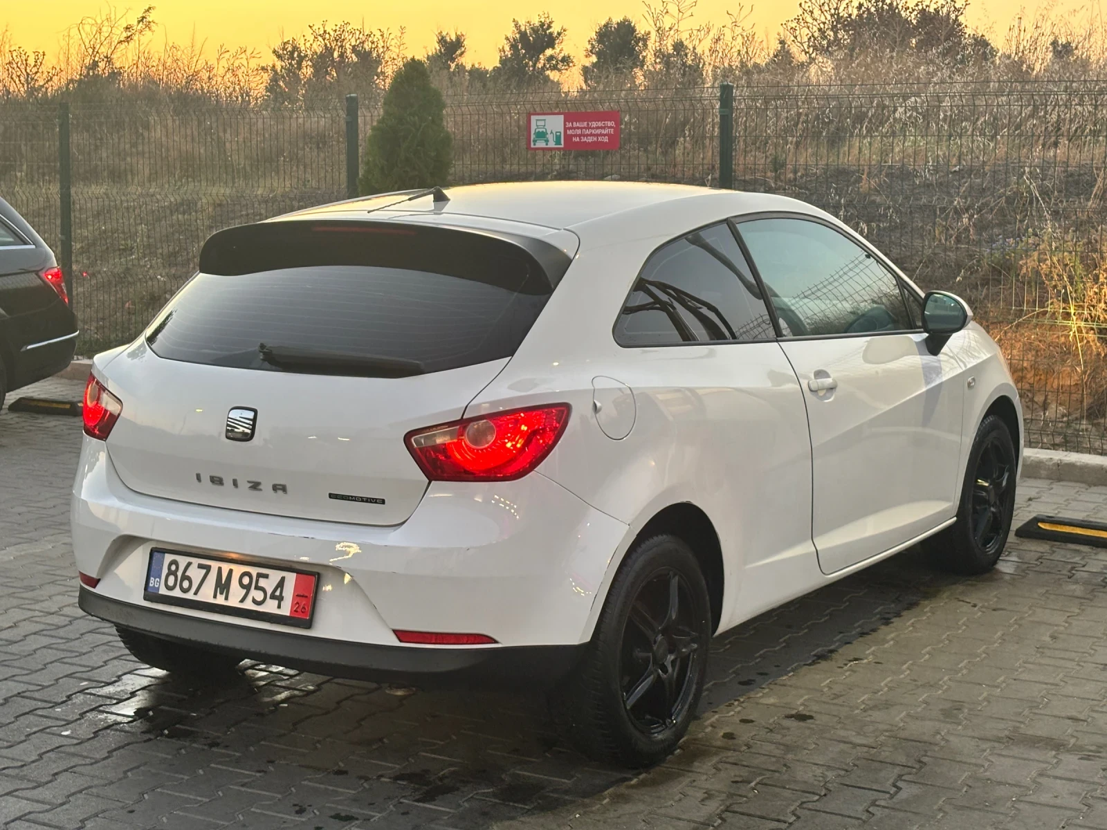 Seat Ibiza, снимка 3 - Автомобили и джипове - 55467184