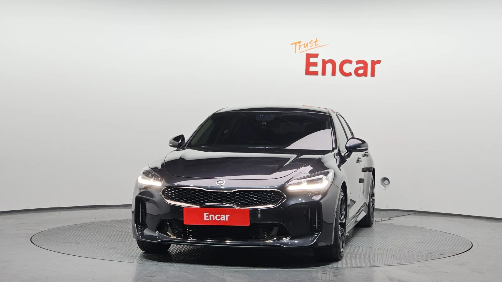 Kia Stinger 2.2 Diesel 2WD, снимка 2 - Автомобили и джипове - 55509697
