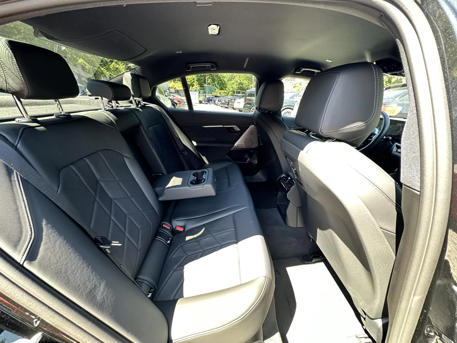 BMW 520 D xDrive M /Camera/Harman Kardon, снимка 14 - Автомобили и джипове - 55523739