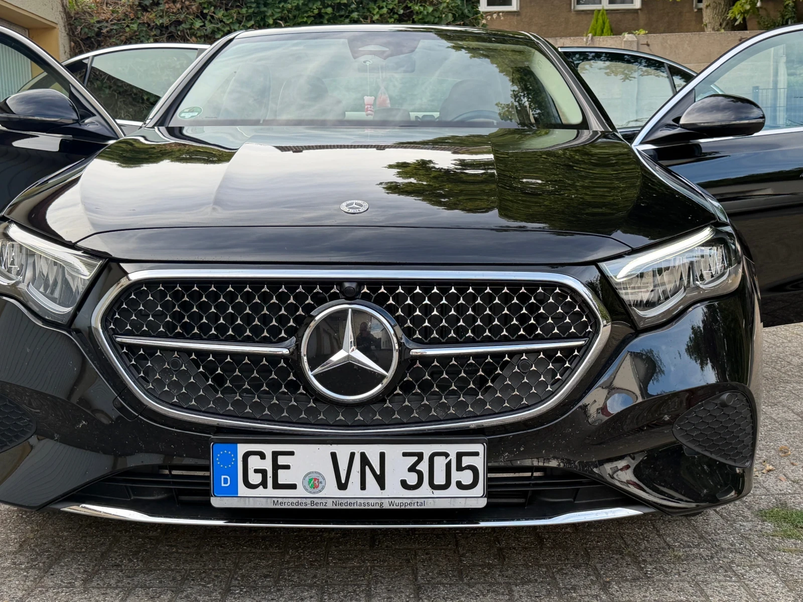 Mercedes-Benz E 200 W214