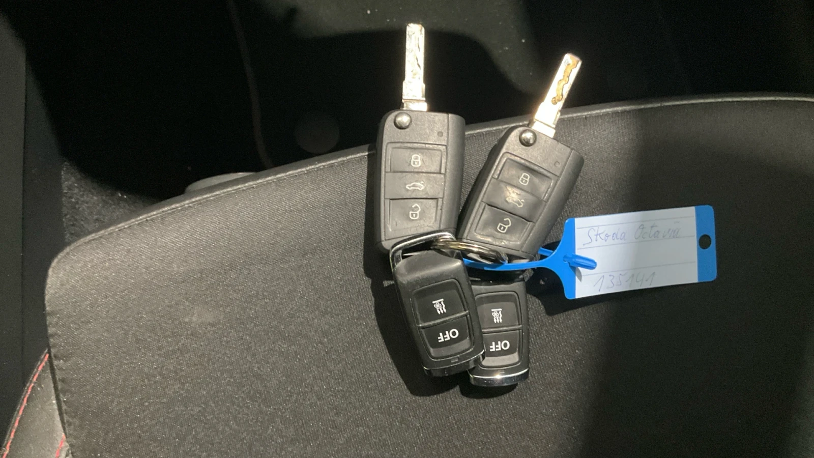 Skoda Octavia VRS Challenge 2.0TSI, снимка 15 - Автомобили и джипове - 56363014