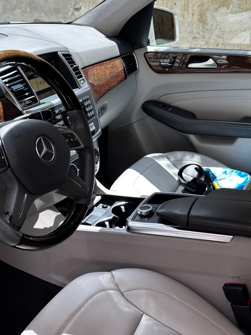 Mercedes-Benz ML 350, снимка 11 - Автомобили и джипове - 45914049