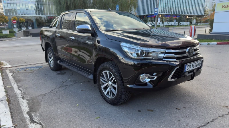 Toyota Hilux, снимка 3 - Автомобили и джипове - 52529386