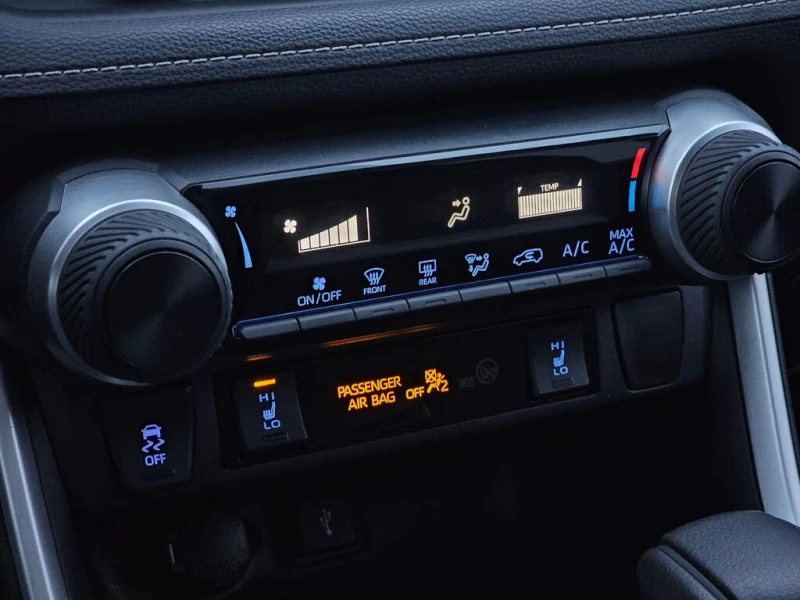 Toyota Rav4 LE AWD* подгрев* задна камера* 3 режима на каране*, снимка 14 - Автомобили и джипове - 52935738