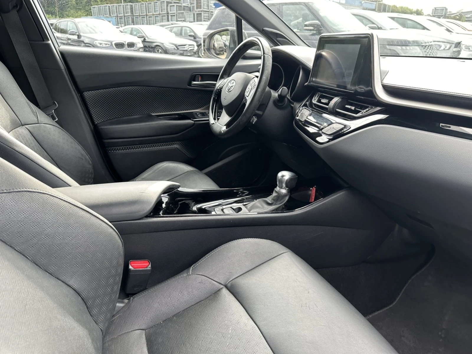 Toyota C-HR 1.8 Graphic - Hybrid - изображение 8