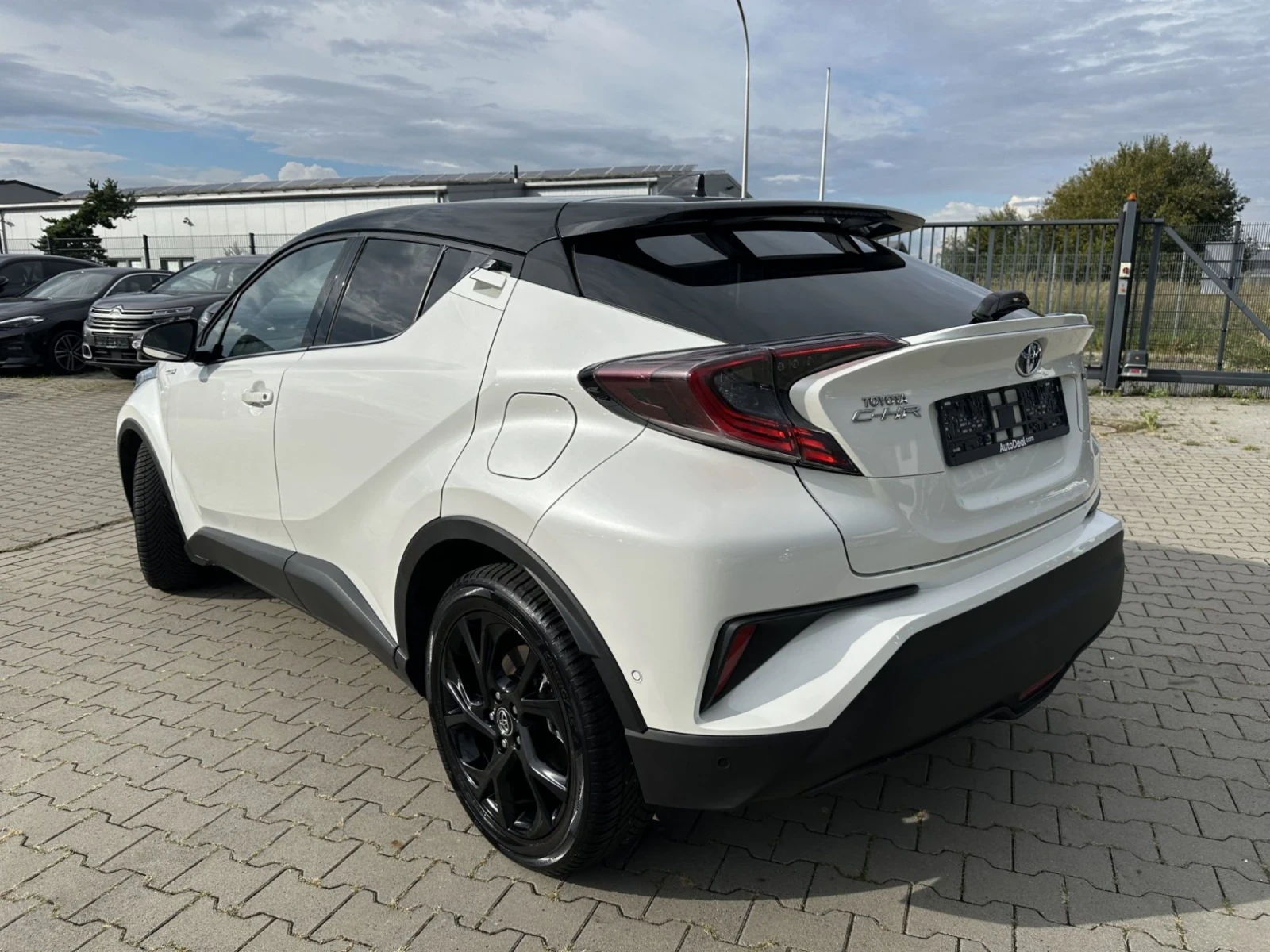 Toyota C-HR 1.8 Graphic - Hybrid - изображение 4