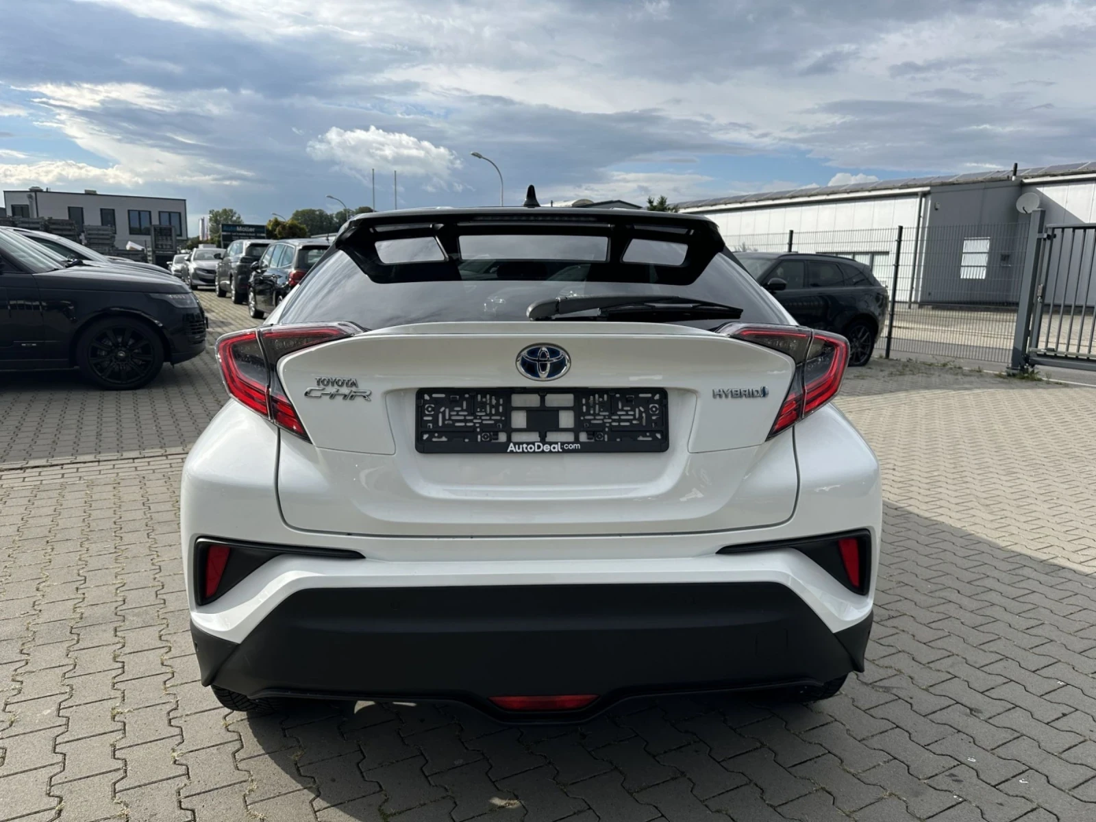 Toyota C-HR 1.8 Graphic - Hybrid - изображение 6