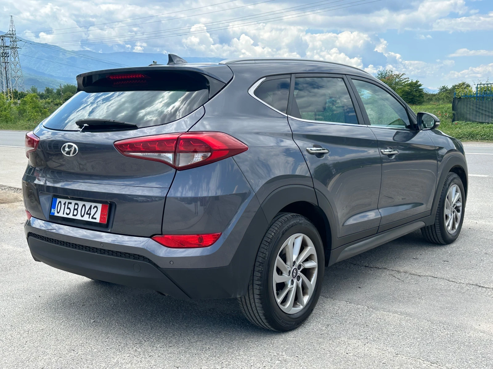 Hyundai Tucson AUTOMATIC EURO6 - изображение 4