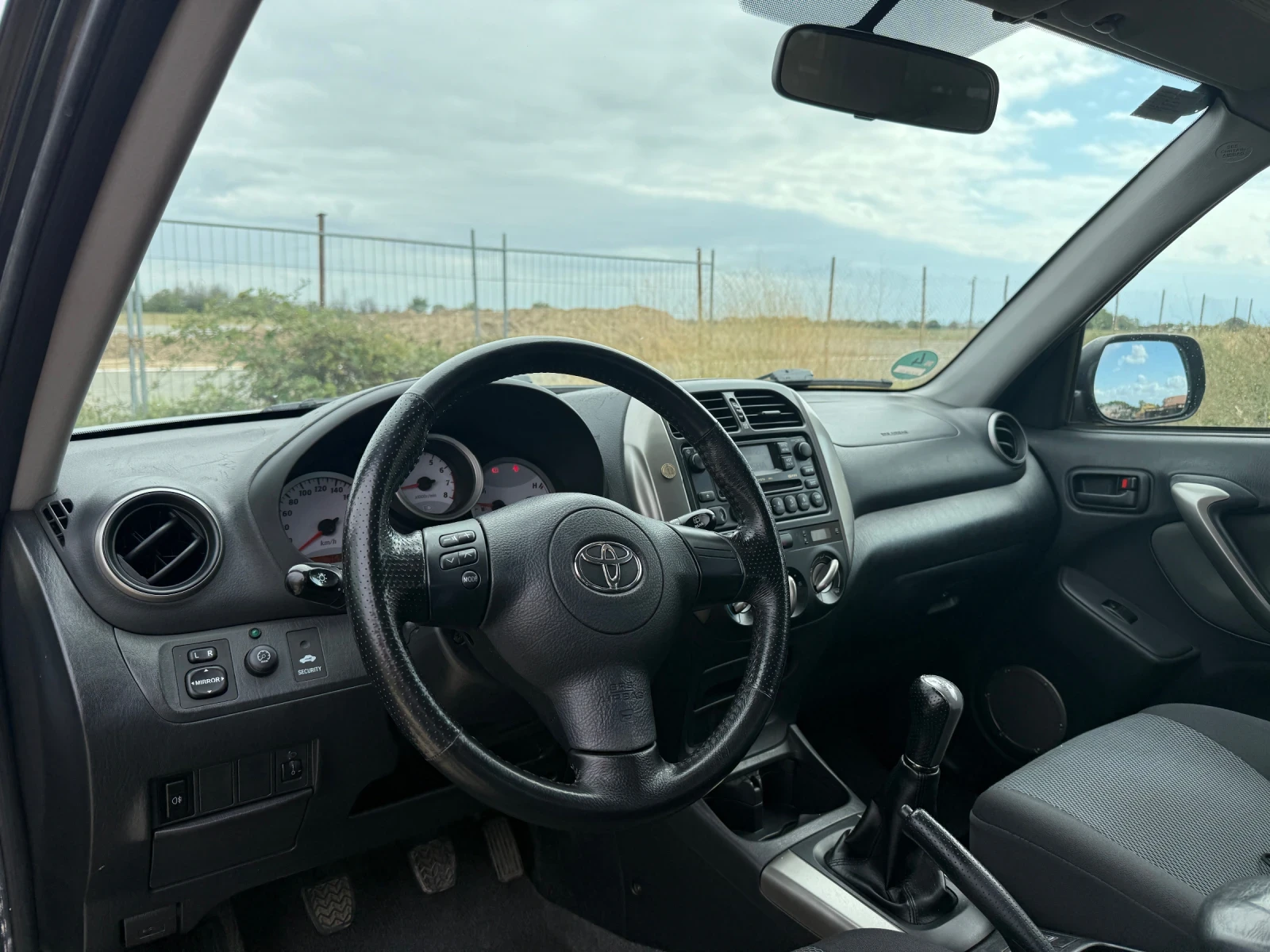 Toyota Rav4 2.0VVT-i* 76.500Km!!!* ОЧАКВАН ВНОС!* FACE* КАТО Н - изображение 8