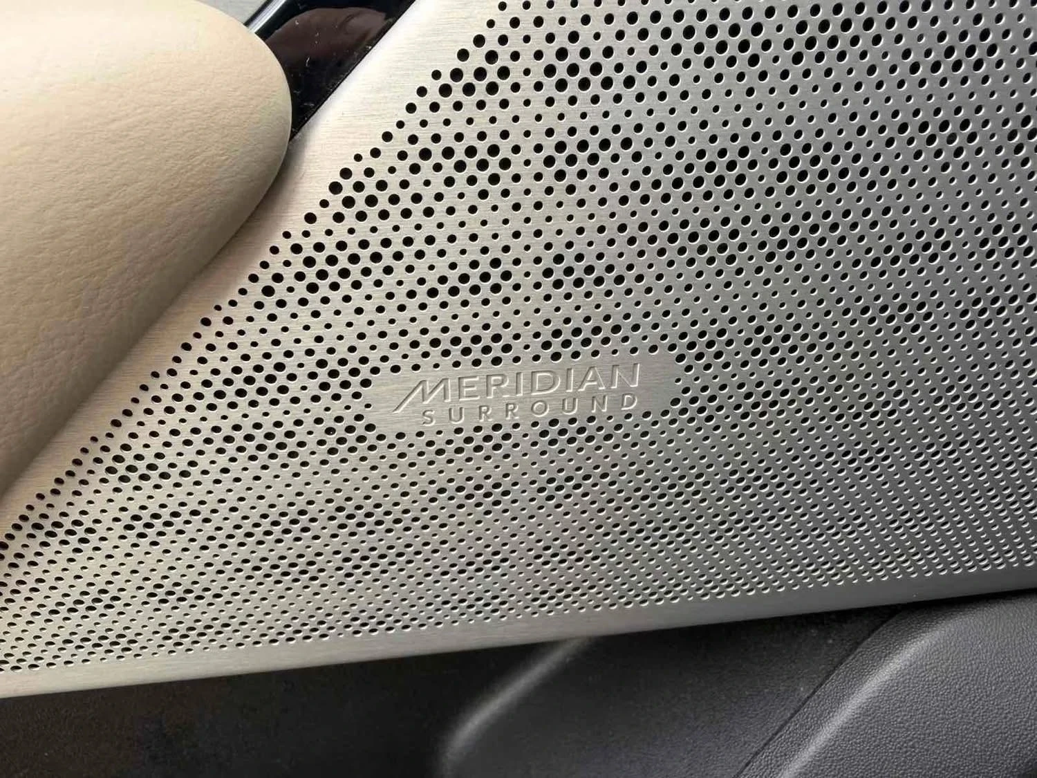 Land Rover Range Rover Velar R-Dynamite , снимка 15 - Автомобили и джипове - 53767906