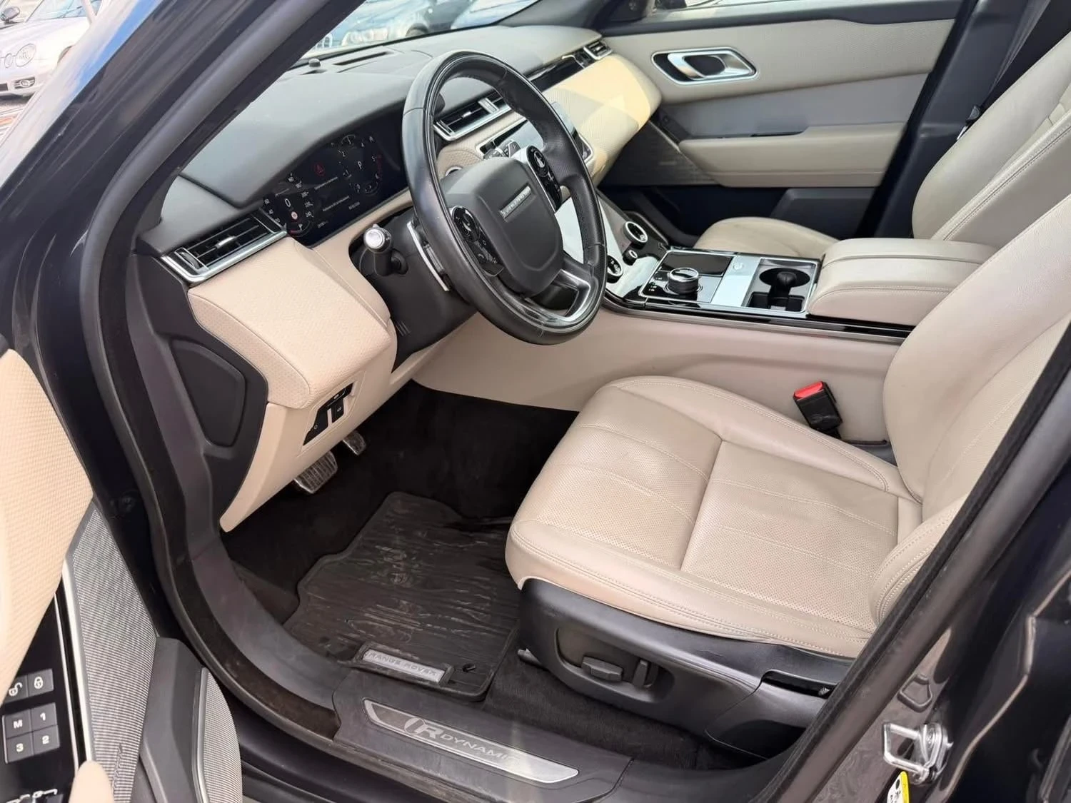 Land Rover Range Rover Velar R-Dynamite , снимка 7 - Автомобили и джипове - 53767906