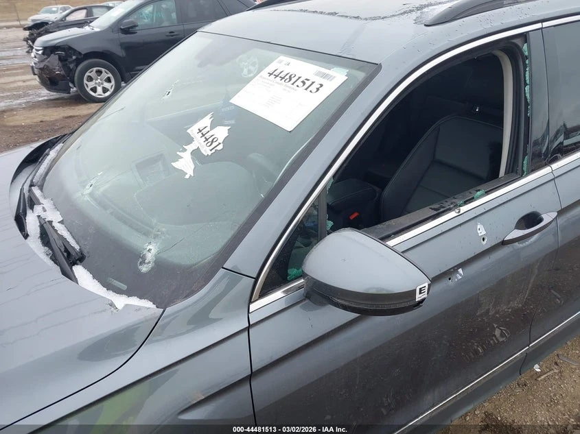 VW Tiguan 2.0L I-4 DI, DOHC, VVT, TURBO, 184HP All Wheel | Mobile.bg � ����������� 6