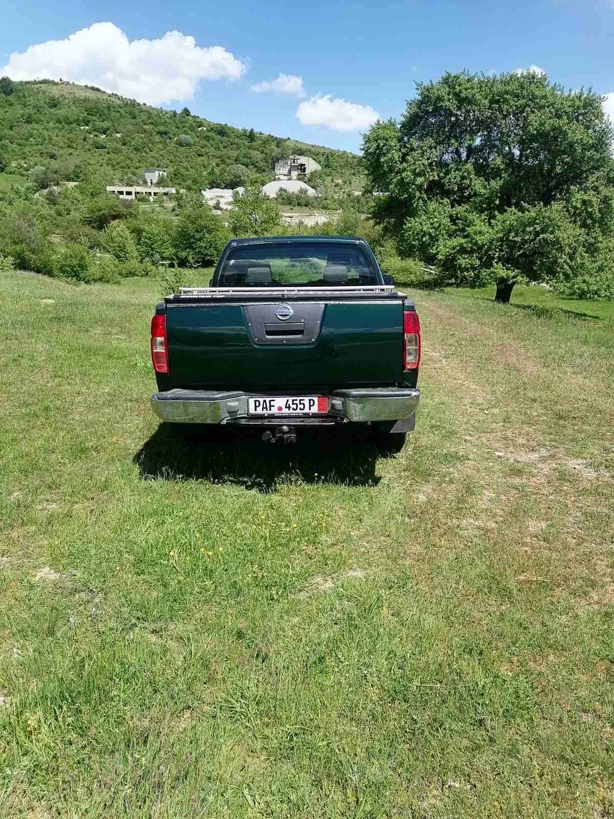 Nissan Navara, снимка 5 - Автомобили и джипове - 54604441