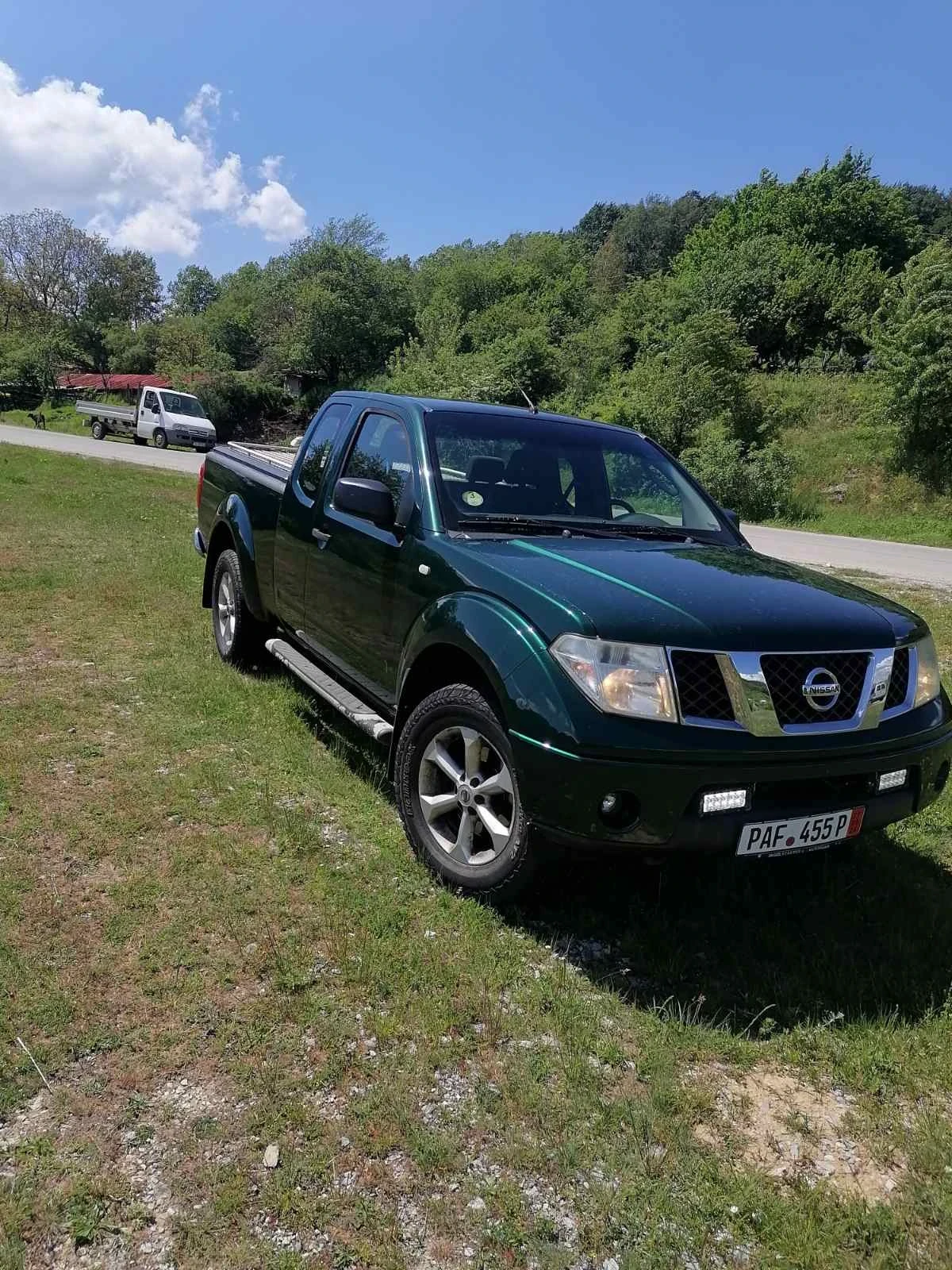 Nissan Navara, снимка 3 - Автомобили и джипове - 54604441