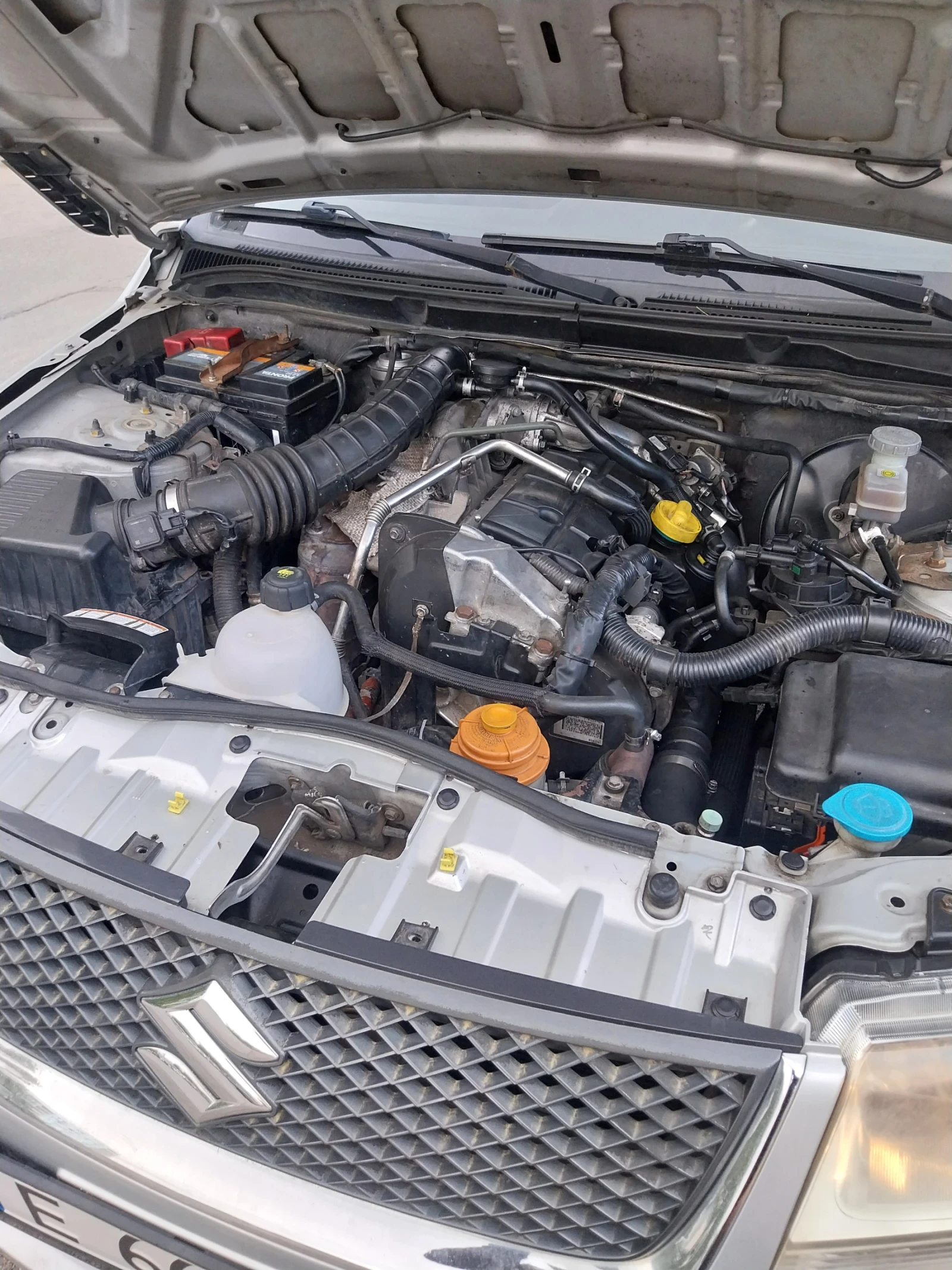 Suzuki Grand vitara Автомобил , снимка 4 - Автомобили и джипове - 54811138