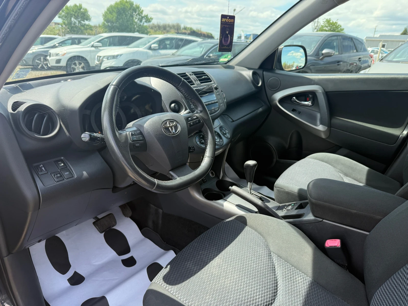 Toyota Rav4 2.0i 4x4 AUTOMAT, снимка 10 - Автомобили и джипове - 54965436