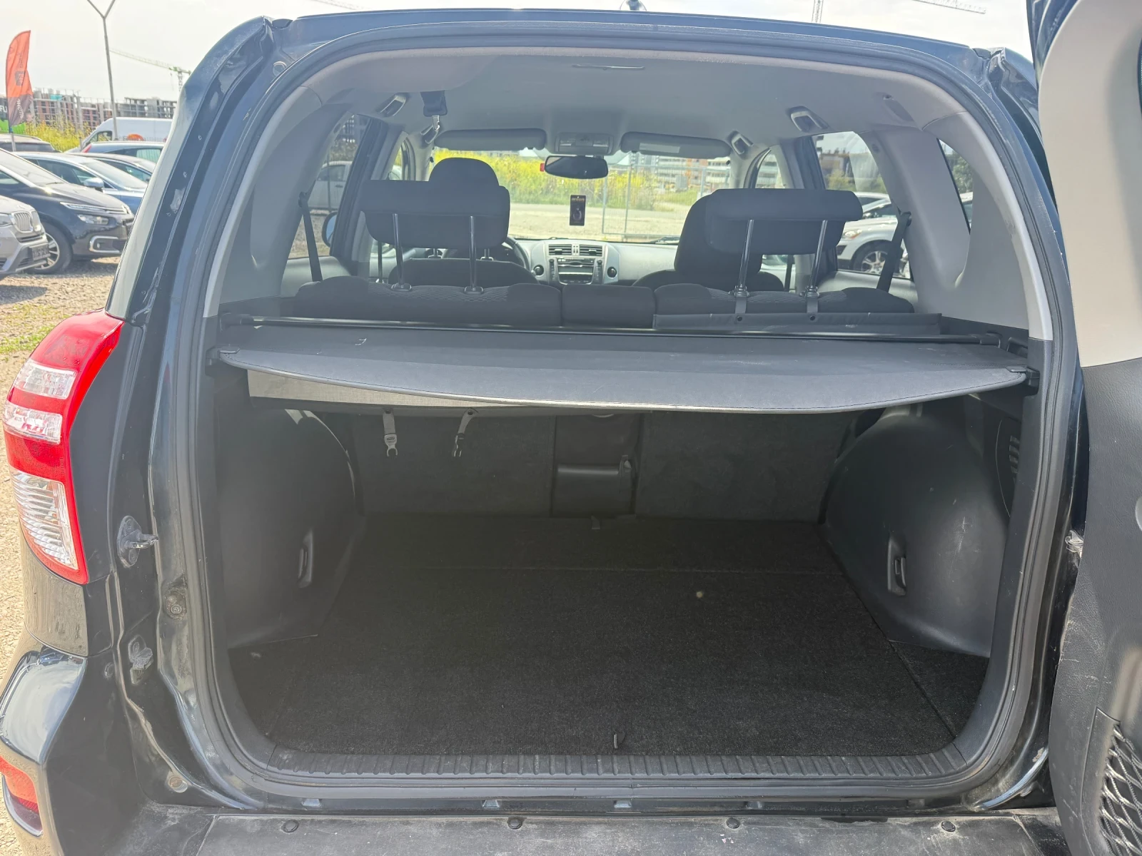Toyota Rav4 2.0i 4x4 AUTOMAT, снимка 7 - Автомобили и джипове - 54965436