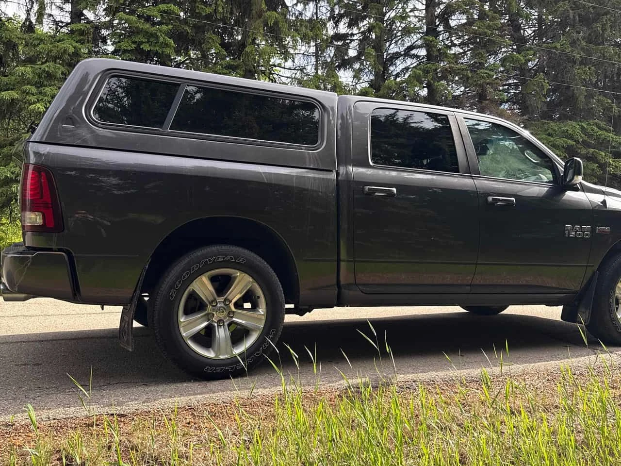 Dodge RAM 1500 * Sport * АВТОКРЕДИТ БЕЗ ПЪРВОНАЧАЛНА ВНОСКА* , снимка 3 - Автомобили и джипове - 55137979