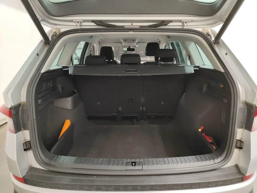 Skoda Kodiaq 2.0 CRTDI Auto Подгрев Сервизна История, снимка 7 - Автомобили и джипове - 55360278
