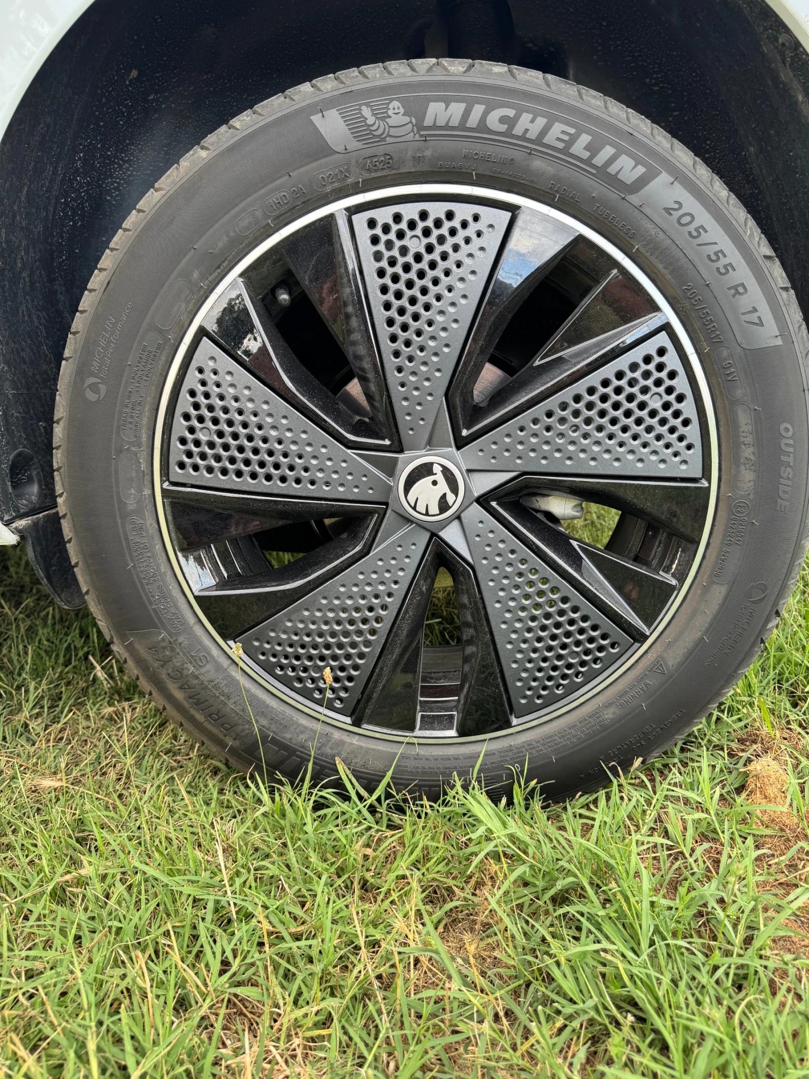 Skoda Kamiq 1.5 TSI, снимка 13 - Автомобили и джипове - 55396936