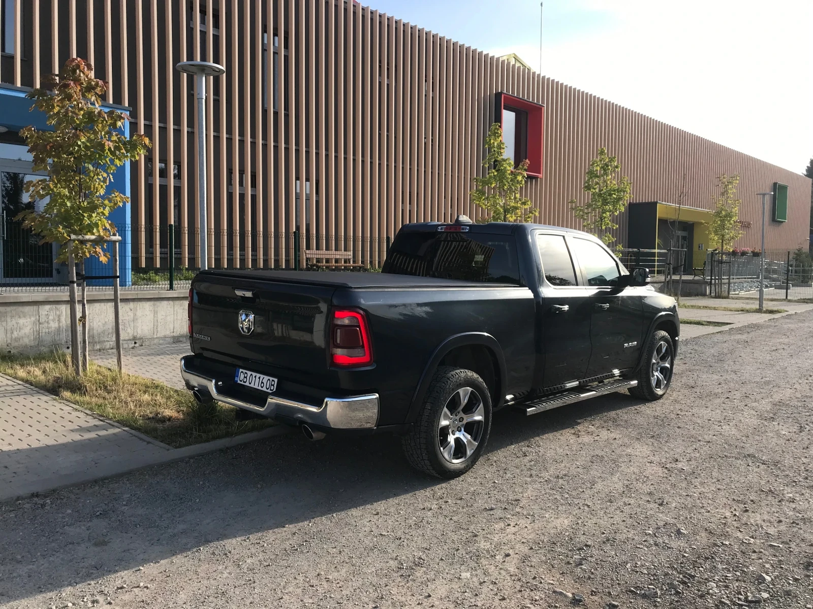 Dodge RAM 1500 Laramie 5.7 HEMI, снимка 6 - Автомобили и джипове - 55547242